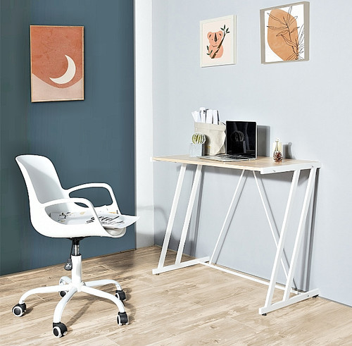 White shaped corner - z-shaped,